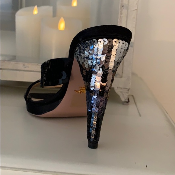 Prada shoes - Picture 3 of 8